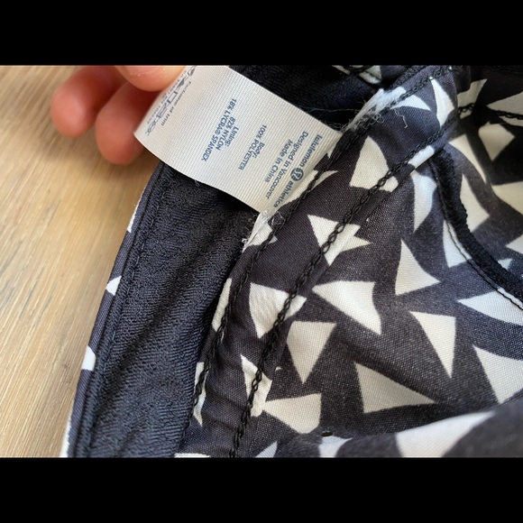 Lululemon triangle hat black white one size - Picture 6 of 6